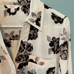 Like New Ladies Floral Blouse